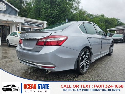 Used 2017 Honda Accord Sport image 5