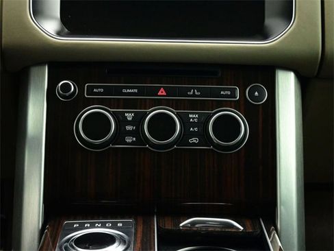 Used 2017 Land Rover Range Rover Supercharged image 9
