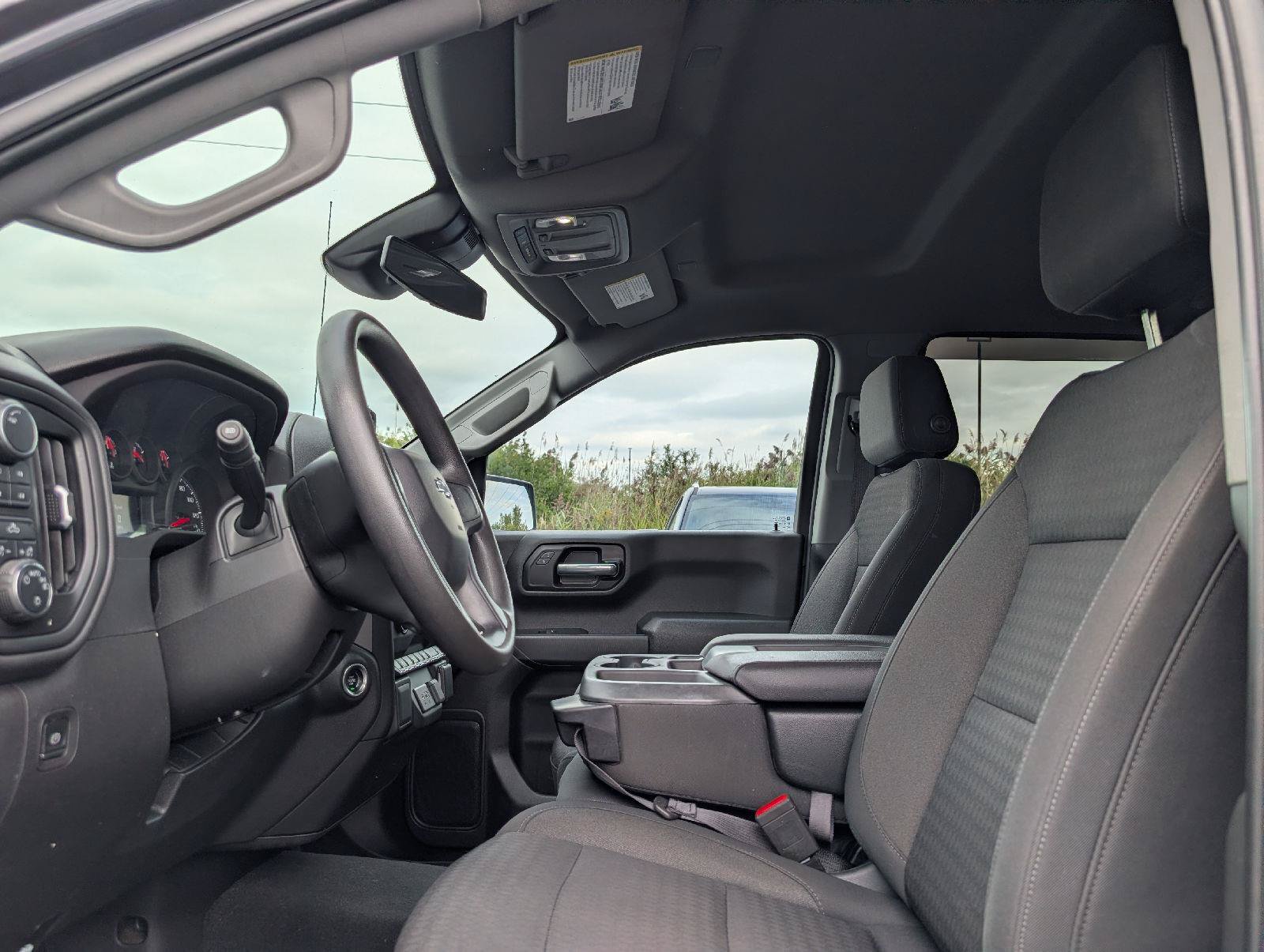 Used 2022 Chevrolet Silverado 1500 Custom Trail Boss w/ LPO, Dark Essentials Package AWD/4WD image 9