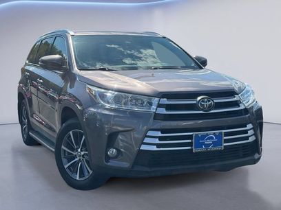 Used 2019 Toyota Highlander XLE