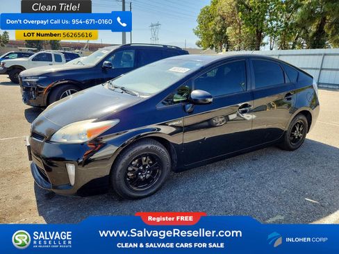 Used 2015 Toyota Prius Two FWD image 1