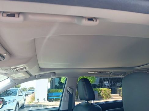 Used 2018 Toyota Highlander Limited Platinum AWD/4WD image 6