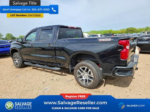 Used 2020 Chevrolet Silverado 1500 Custom Trail Boss w/ Custom Convenience Package AWD/4WD image 3