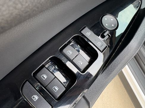 Used 2023 Kia Sportage SX FWD image 12