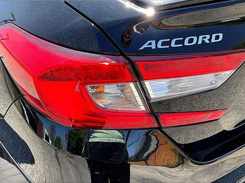 Used 2022 Honda Accord Sport image 29
