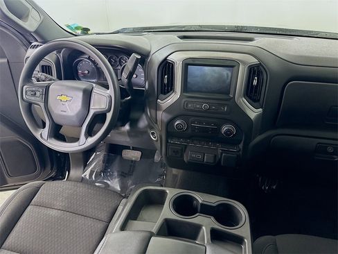 Used 2023 Chevrolet Silverado 1500 Custom w/ 2.7L Blackout Package image 17