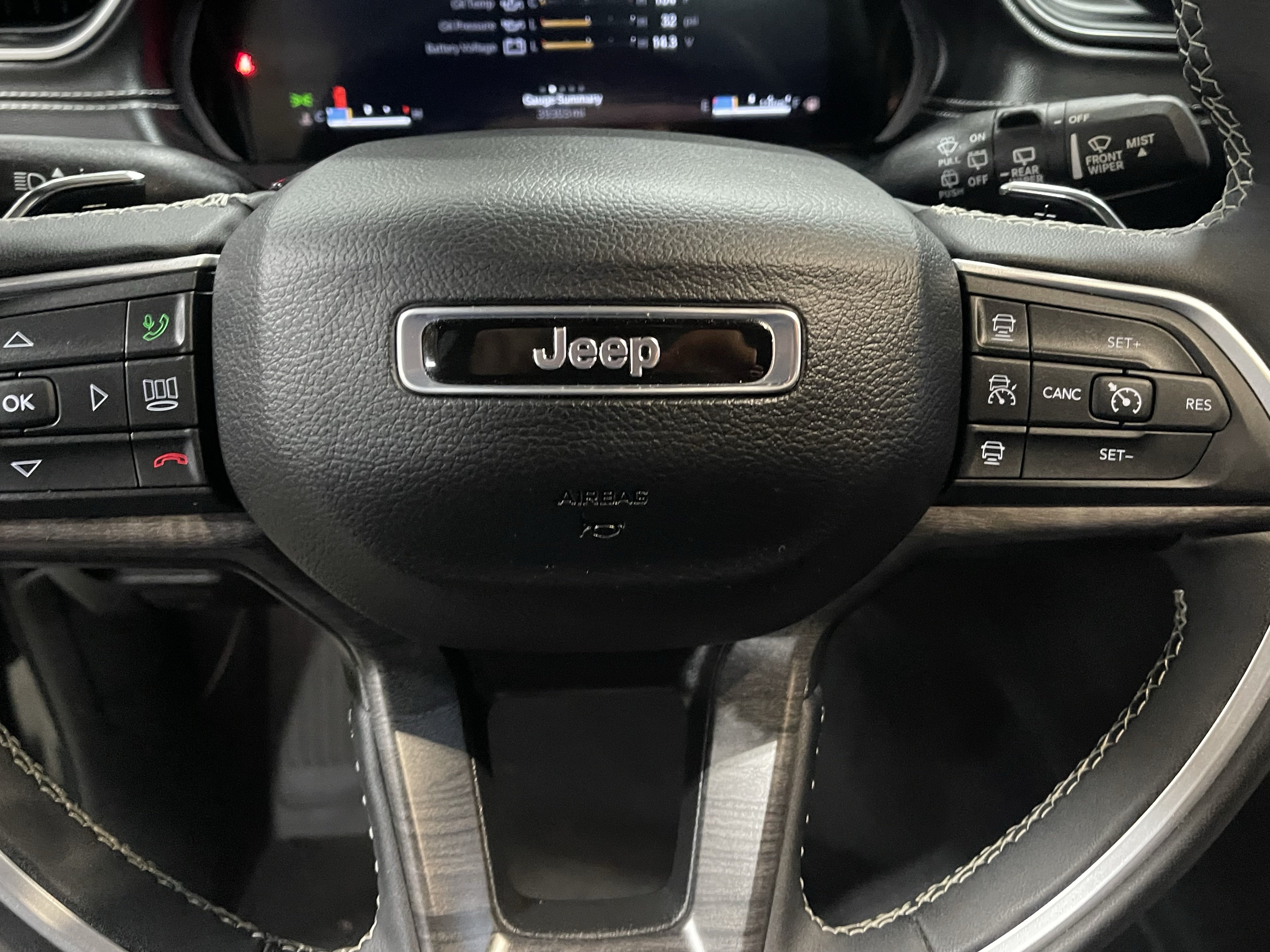 Used 2024 Jeep Grand Cherokee L Limited w/ Luxury Tech Group II AWD/4WD image 22