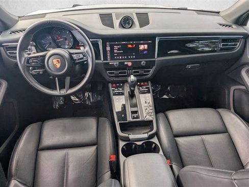 Used 2023 Porsche Macan image 19