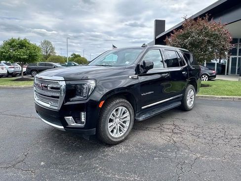Used 2023 GMC Yukon SLT AWD/4WD image 4
