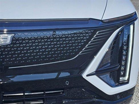New 2026 Cadillac Lyriq Sport image 10
