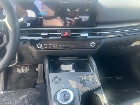 New 2026 Kia Sportage EX AWD/4WD image 11