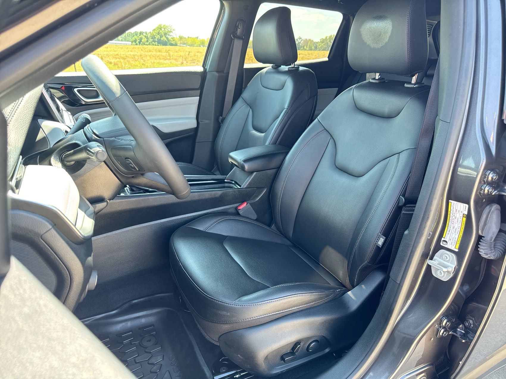 Used 2024 Jeep Compass Limited AWD/4WD image 11