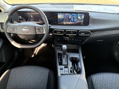 New 2026 Nissan Sentra SV w/ SV Convenience Package FWD image 10