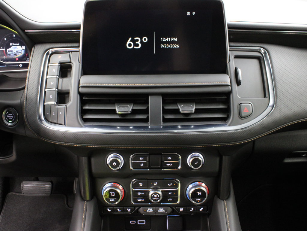 Used 2024 GMC Yukon AT4 w/ Technology Package AWD/4WD image 21