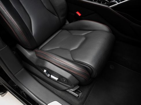 Used 2019 Lamborghini Urus AWD/4WD image 63