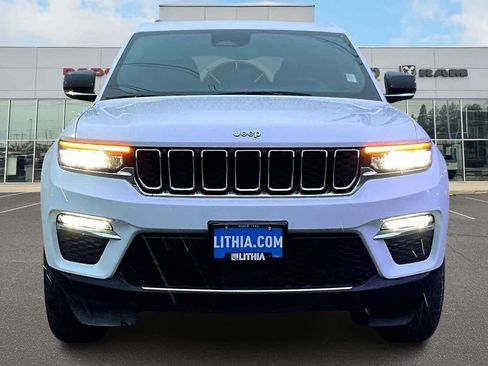 Used 2024 Jeep Grand Cherokee Limited image 6