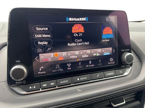 Used 2024 Nissan Rogue SV w/ SV Premium Package image 62