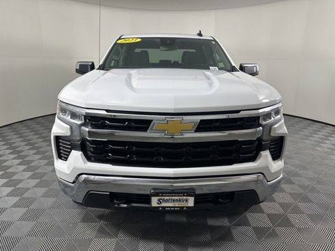 Used 2023 Chevrolet Silverado 1500 LT w/ Z71 Off-Road Package image 6
