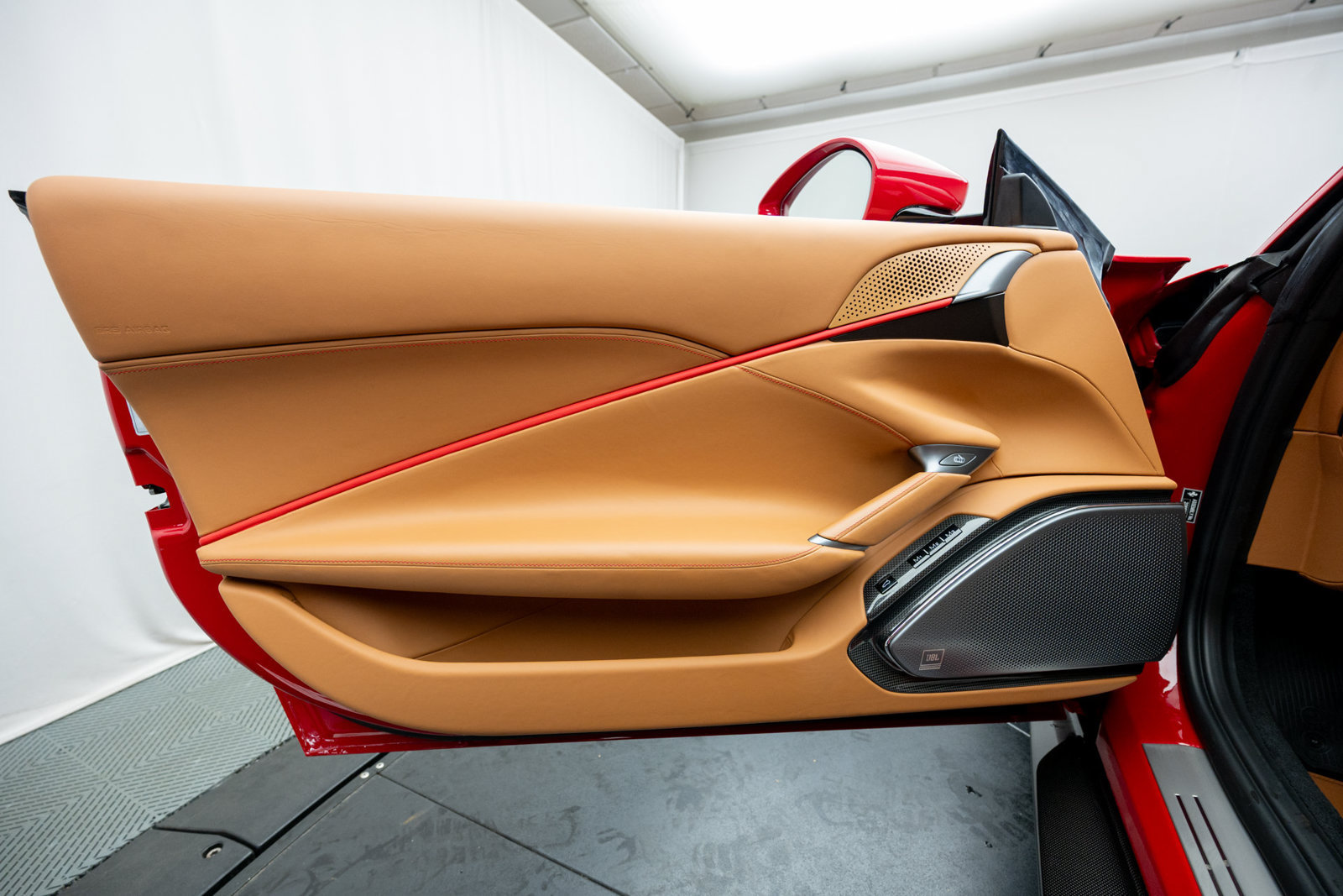 Used 2022 Ferrari Roma RWD image 30
