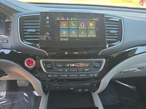 Used 2019 Honda Pilot Touring image 21