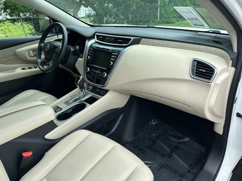 Used 2022 Nissan Murano SV FWD image 42