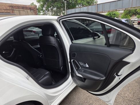 Used 2019 Mercedes-Benz A 220 4MATIC image 10