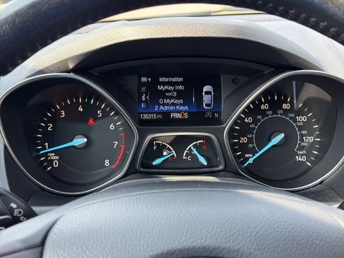 Used 2017 Ford Escape Titanium FWD image 35