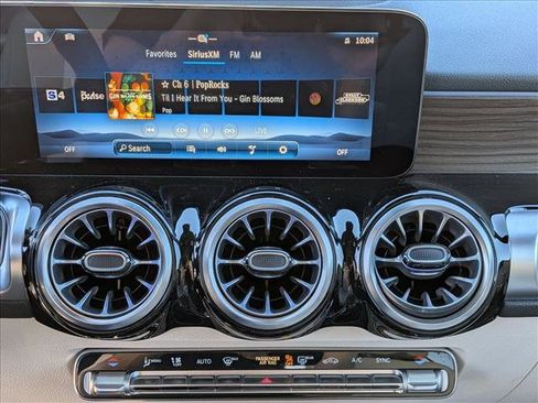 Certified 2025 Mercedes-Benz GLB 250 image 14