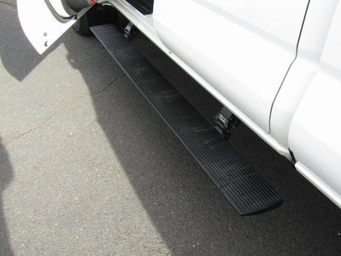 Certified 2025 Toyota Tacoma SR5 image 31