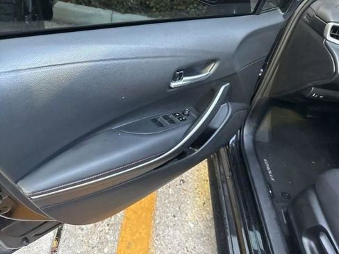 Used 2023 Toyota Corolla SE image 40