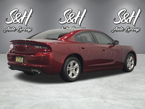 Used 2021 Dodge Charger SXT w/ Leather Interior Group RWD image 17