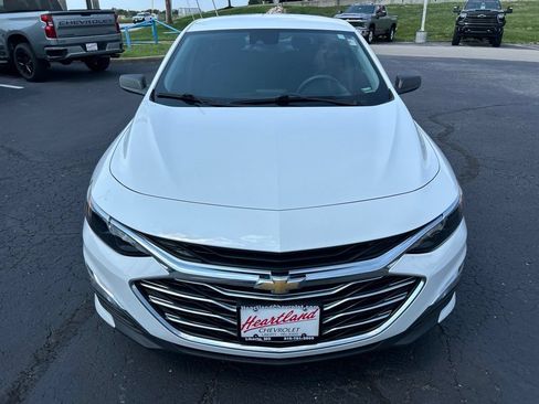 Used 2023 Chevrolet Malibu LS FWD image 2