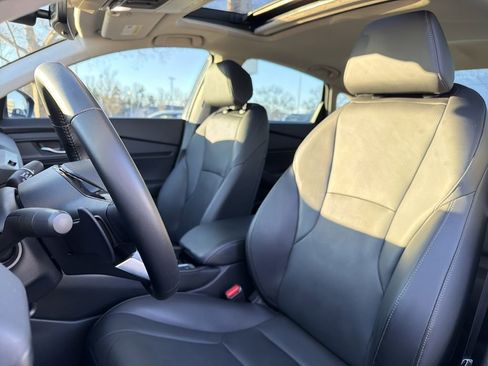 Used 2024 Honda Accord Touring image 12