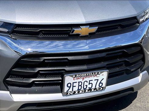 Used 2023 Chevrolet TrailBlazer LT FWD image 30