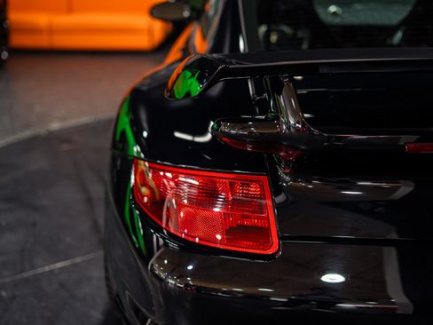 Used 2008 Porsche 911 GT2 RWD image 18
