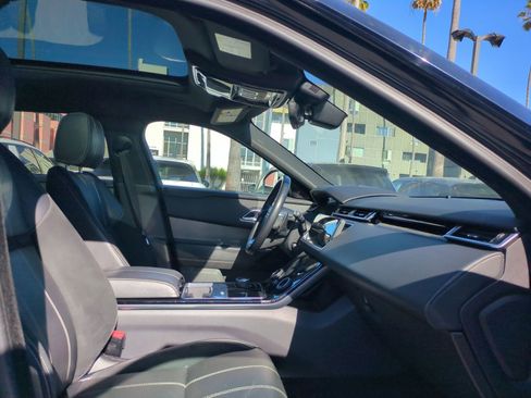 Used 2020 Land Rover Range Rover Velar S image 30