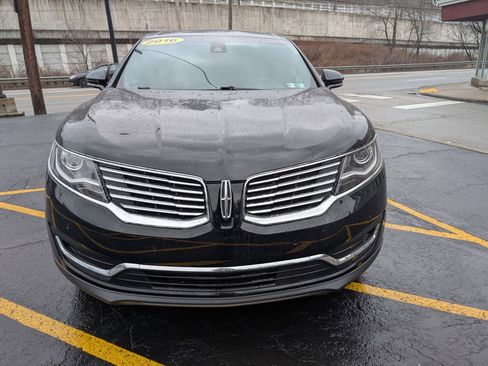 Used 2016 Lincoln MKX Reserve w/ Technology Package image 2
