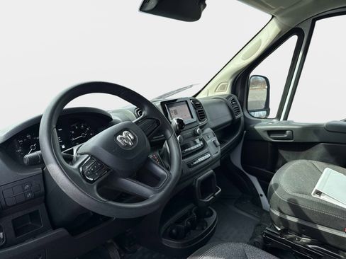 Used 2024 RAM ProMaster 2500 image 10