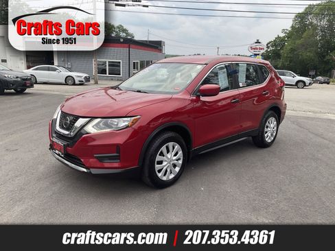 Used 2017 Nissan Rogue S AWD/4WD image 1