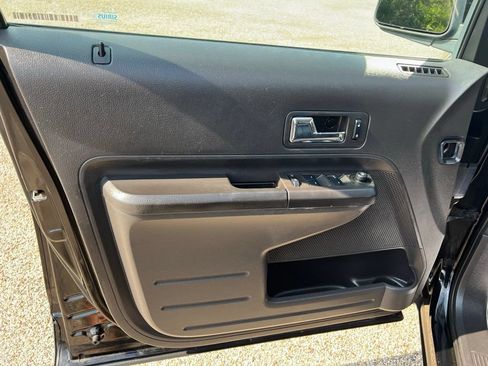 Used 2010 Ford Edge SEL FWD image 26