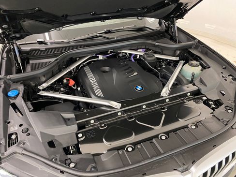 Used 2026 BMW X5 xDrive40i w/ Premium Package image 32