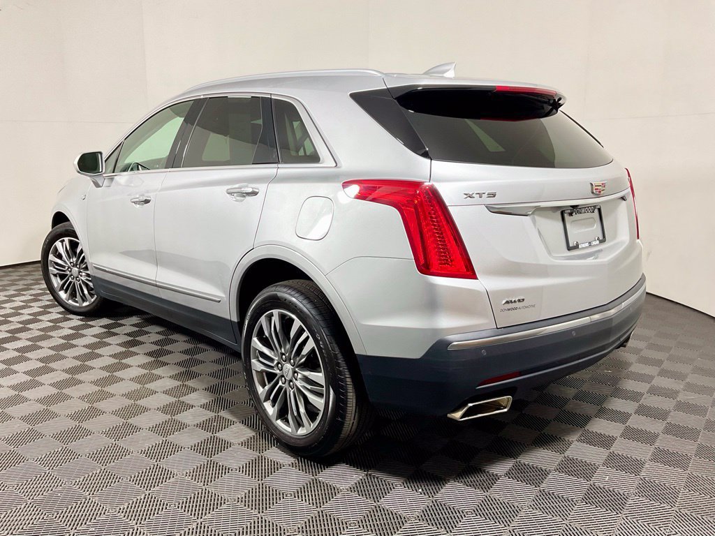 Used 2017 Cadillac XT5 Premium Luxury w/ LPO, Wheel Lock Package AWD/4WD image 13