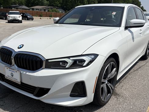 Certified 2024 BMW 330i xDrive Sedan w/ Convenience Package AWD/4WD image 5