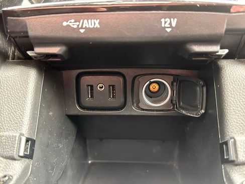 Used 2021 Buick Encore Preferred w/ Safety Package II image 30