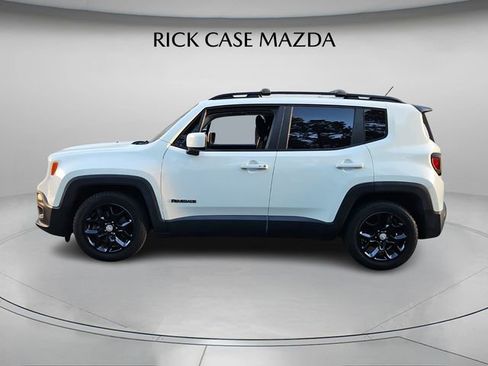 Used 2016 Jeep Renegade Latitude image 3