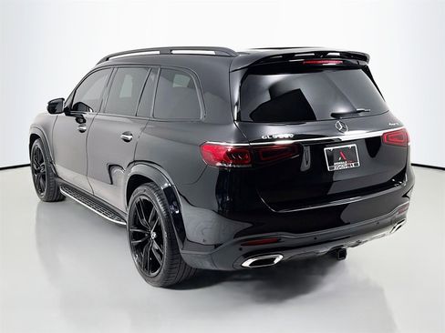 Used 2023 Mercedes-Benz GLS 580 4MATIC image 5