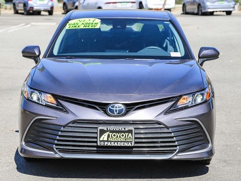Used 2023 Toyota Camry LE image 2