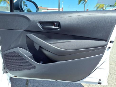 Used 2025 Toyota Corolla LE FWD image 24