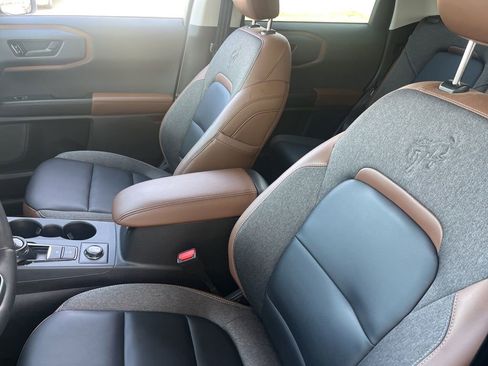 Used 2024 Ford Bronco Sport Outer Banks w/ Tech Package image 8