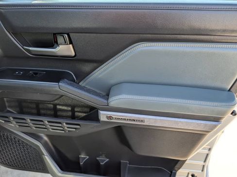 Used 2025 Toyota Tacoma 4x4 Double Cab Hybrid w/ Tow Tech Package image 33
